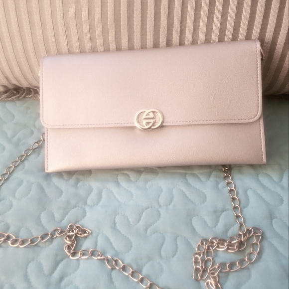 Source Unknown - Silver Clutch Cross body Purse, 9x5x1 - Picture 2 of 3